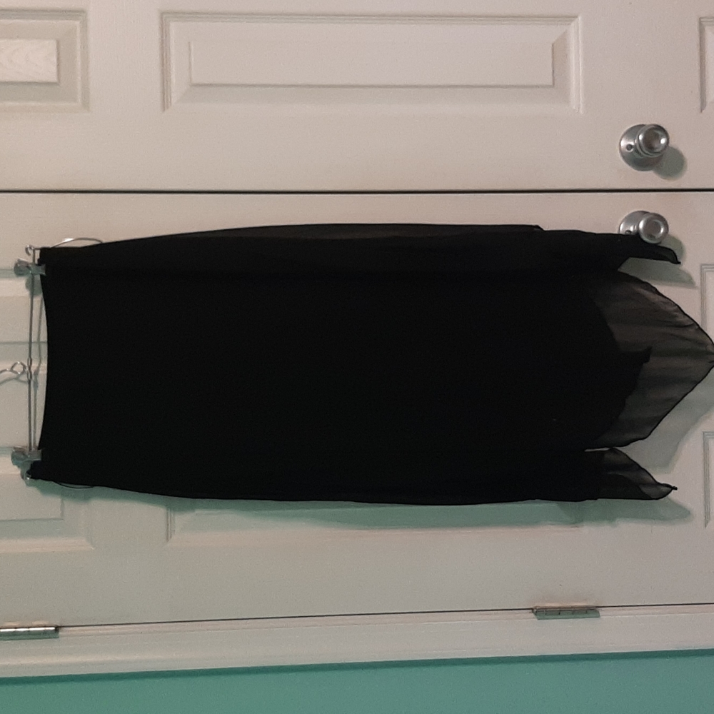Skirt - Picture 2 of 5